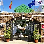 Готель Guacimeta 2*