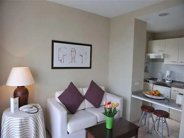 Guacimeta 2* 卡门港